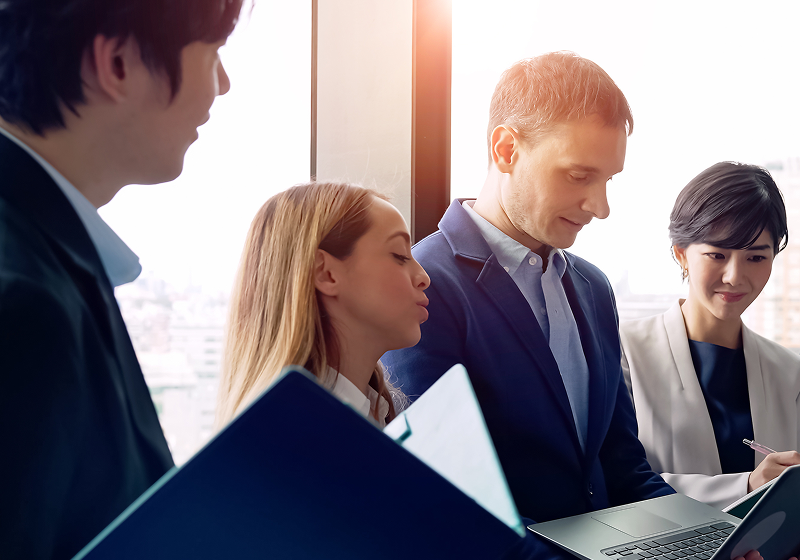 グループ全体で事業をサポートする仕組みのイメージ